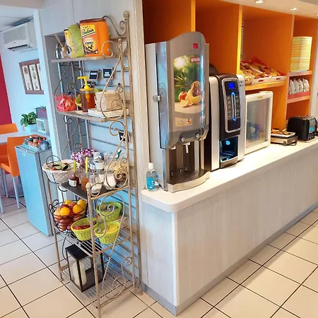 The Originals Access, Recouvrance Ouest * Saintes