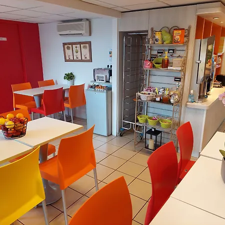 Hotel The Originals Access, Recouvrance Ouest *