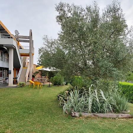 The Originals Access, Recouvrance Ouest Hotel