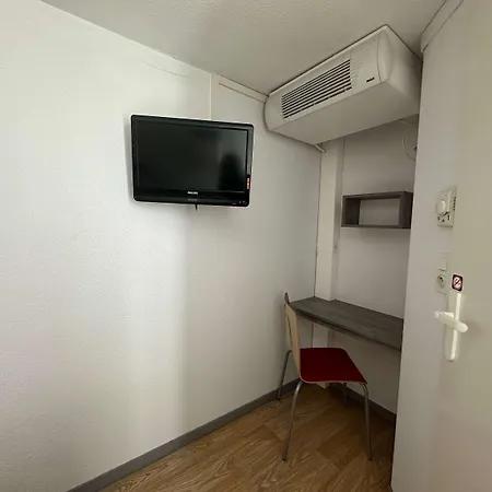 Hotel The Originals Access, Recouvrance Ouest Saintes