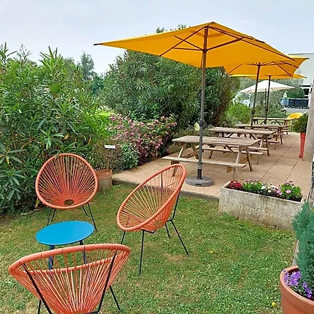 Hotel The Originals Access, Recouvrance Ouest Saintes