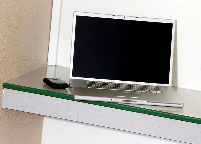 Hotel Premiere Classe *